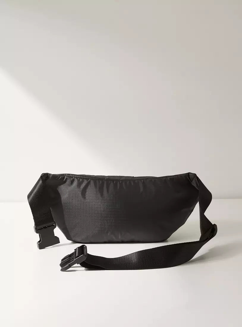 Max Plain Crossbody Bag with Zip Closure