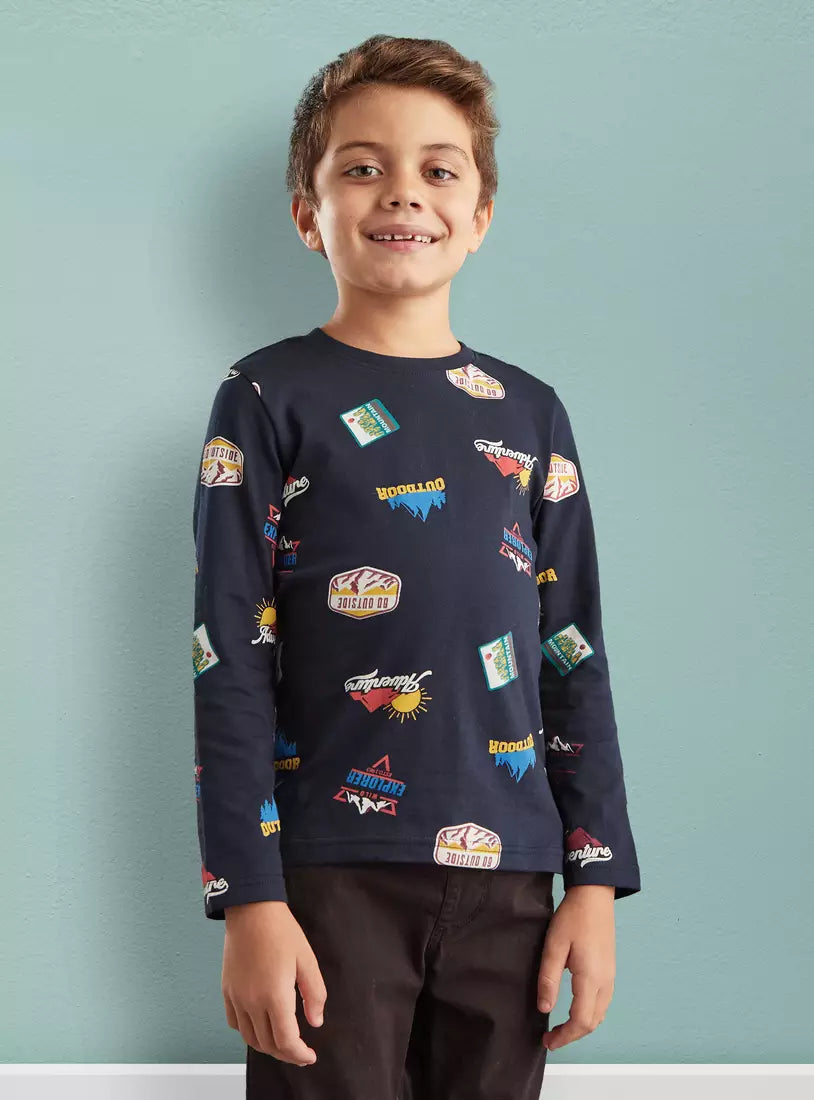 Max All-Over Graphic Print T-shirt