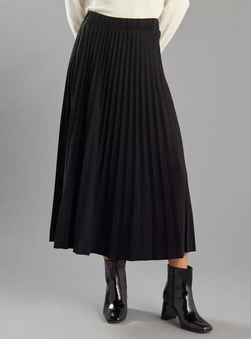 Max Plain Pleated Skirt