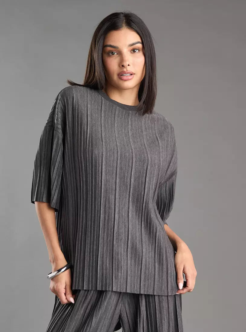 Max Pleated Top with Drop Shoulder Sleeves