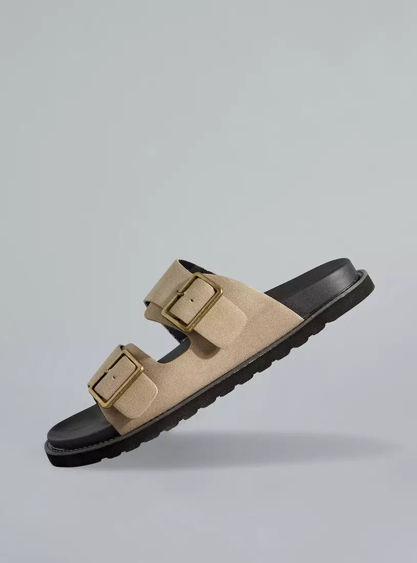 Max Plain Buckle Detail Sandals