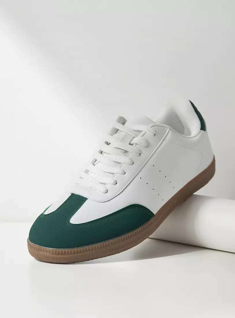 Max Colourblock Shoes with Lace-Up Closure