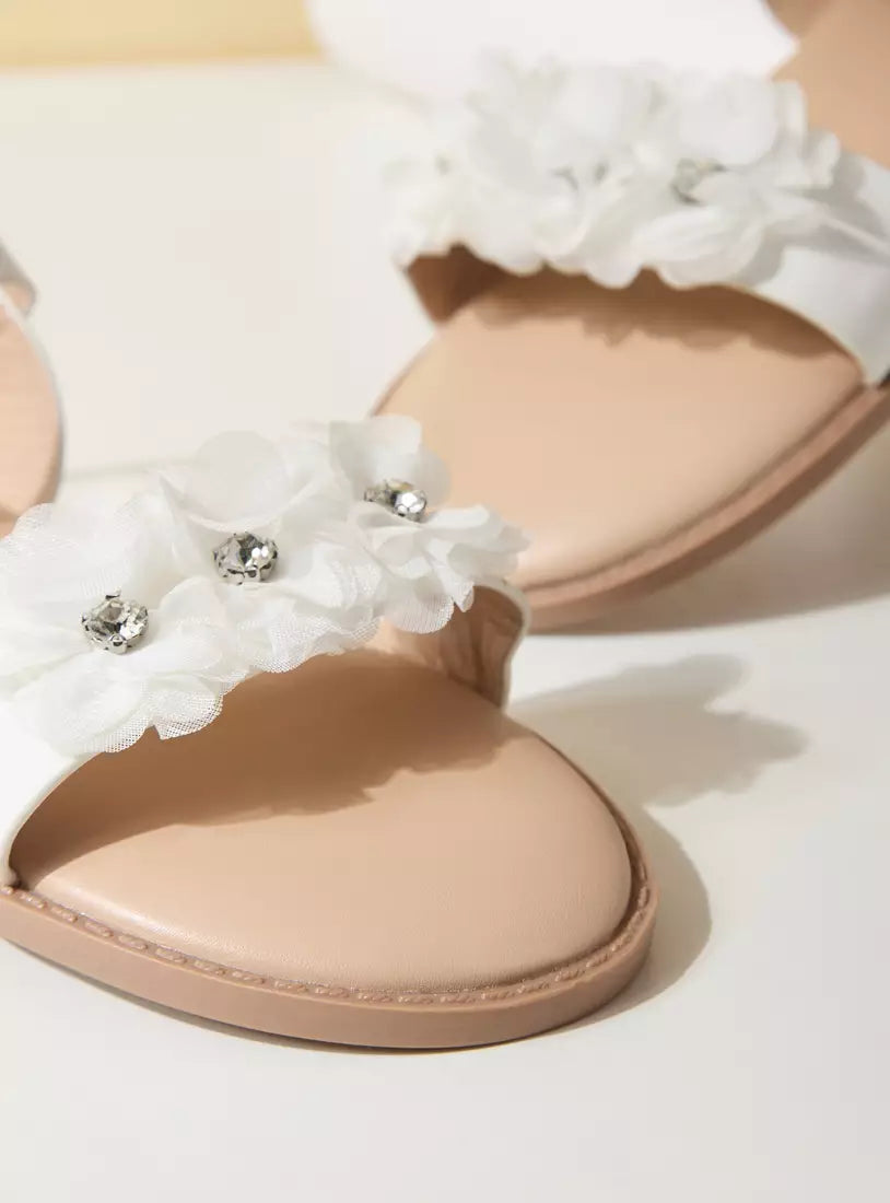 Max Floral Accent Flat Sandals