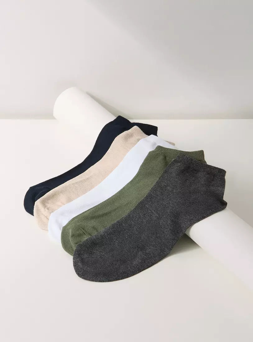 Max Pack of 6 - Plain Crew Length Socks