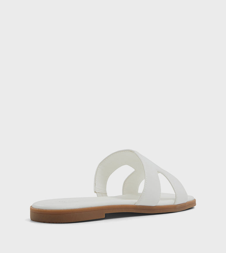 Call it Spring HAYLEE Flat Sandals (White)